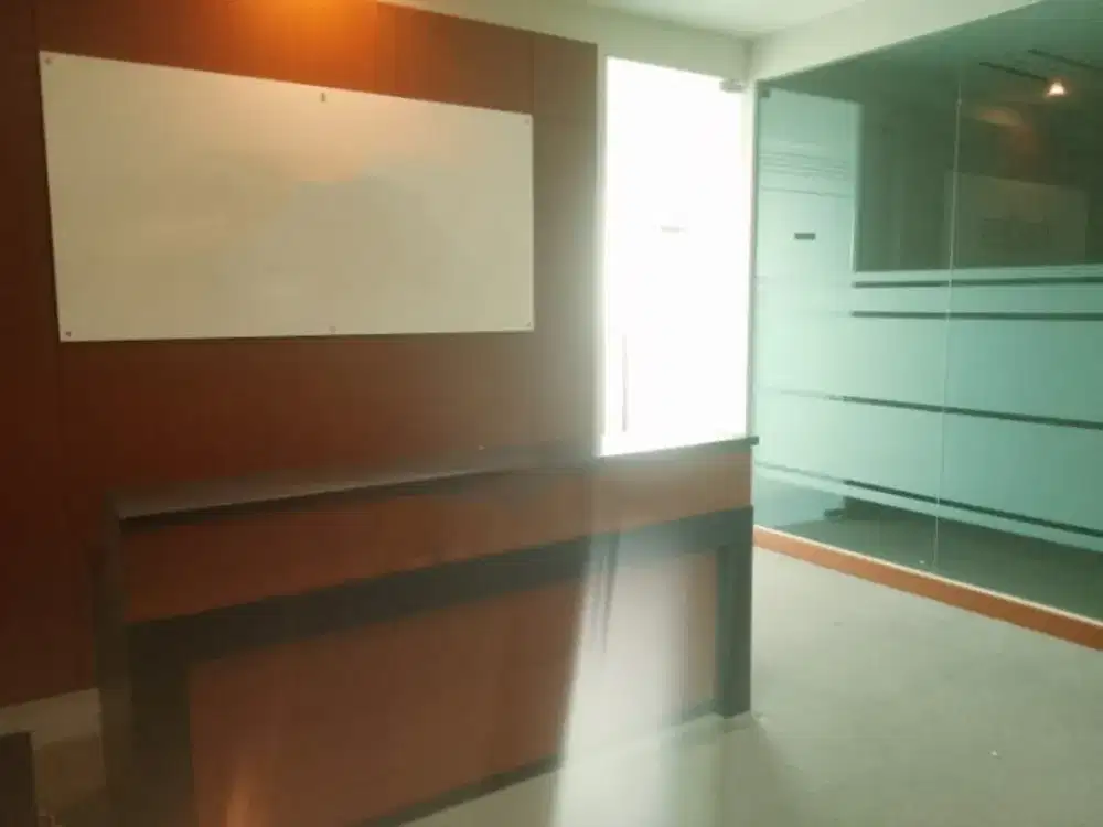 Disewakan Ruang Kantor Unit Favorit OFFICE 8 @senopati Luas 107sqm Hanya 1 Unit, kondisi Unfurnished