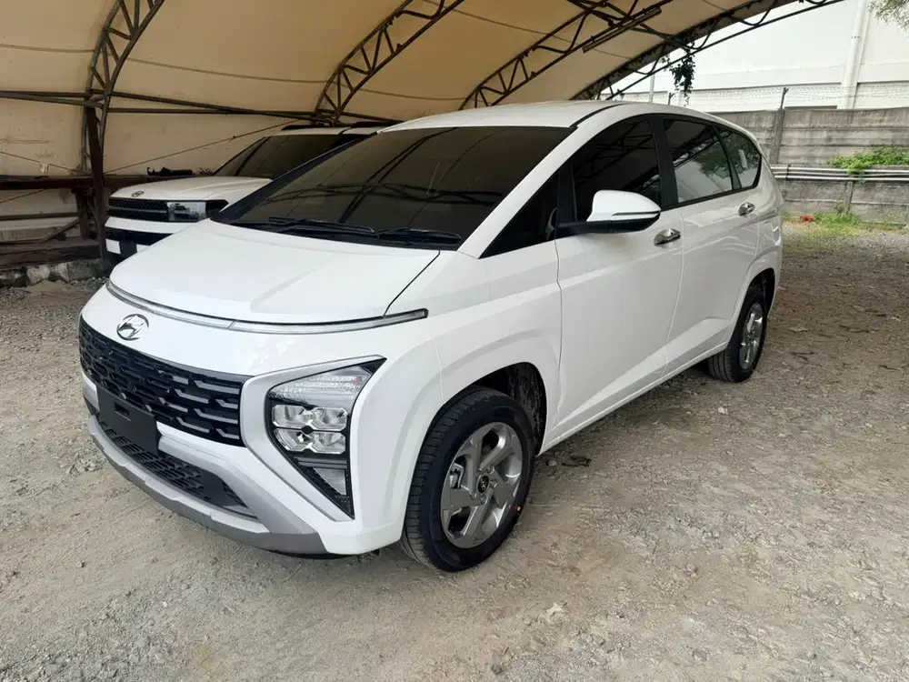 Hyundai Stargazer Essential 2026 Bensin
