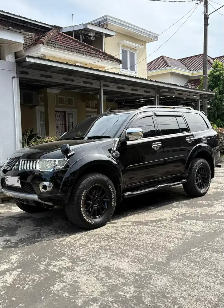 Pajero Sport Exceed 4x2 Matic Tahun 2011