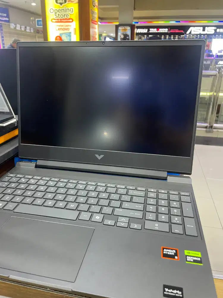 Laptop HP Victus Gaming 15 FB3150AX Ryzen 5 240 16GB SSD 512GB 15.6′′