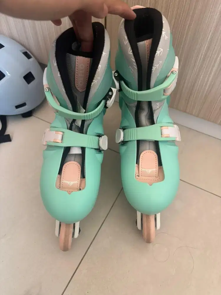 Sepatu roda Decathlon Oxcelo Mint