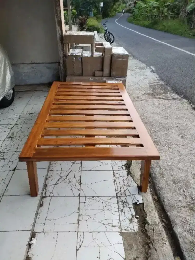 Dipan kasur ukuran 80x168