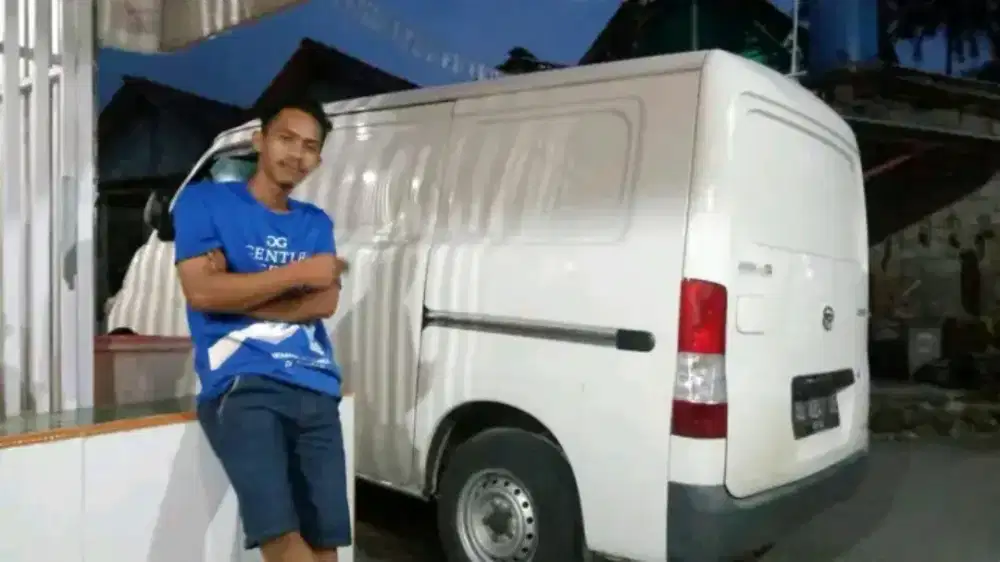 Cari kerjaan apa aja