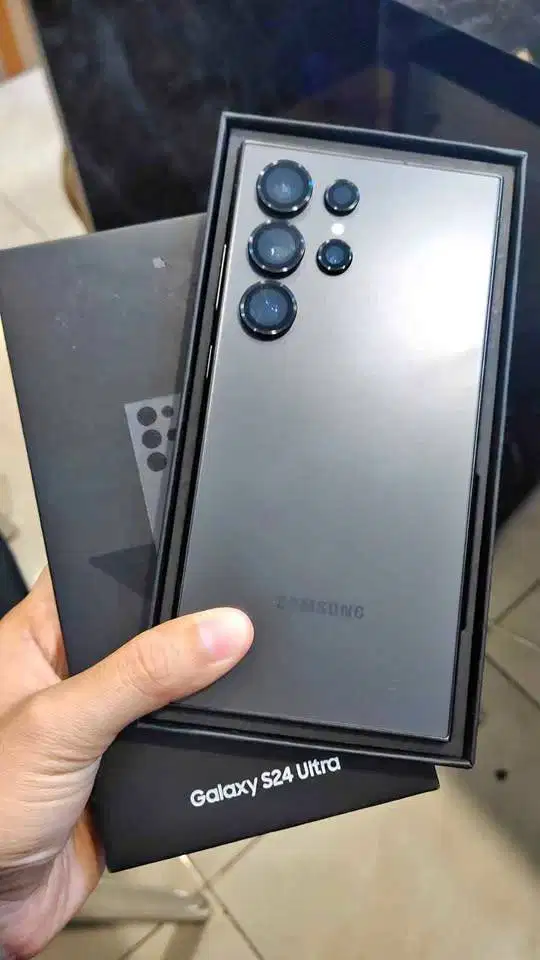 Samsung S24 Ultra 12/256 Second Sein Fullset