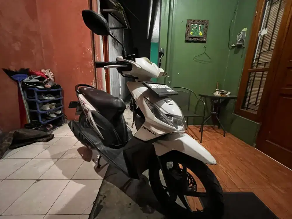 Jual motor Honda beat tahun 2010