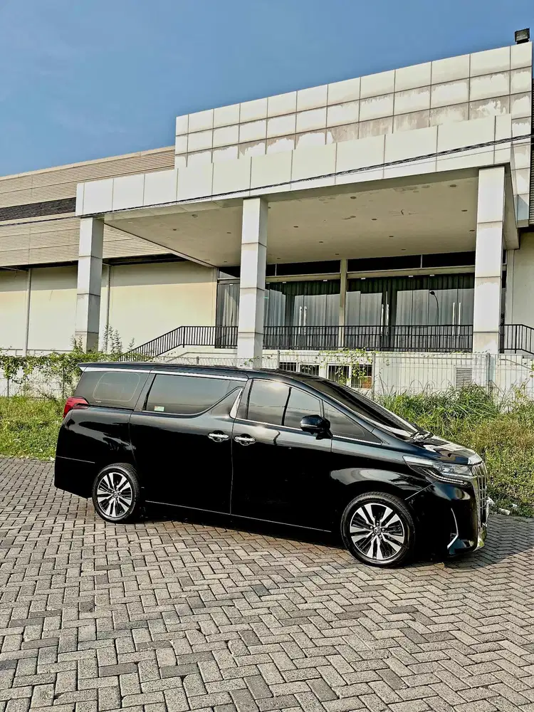 Toyota Alphard 2022 Bensin