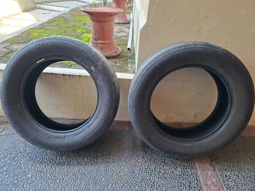 Ban bridgestone turanza 215/60 R16