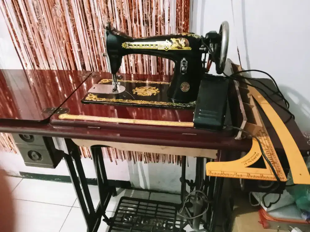 Mesin jahit merk singer