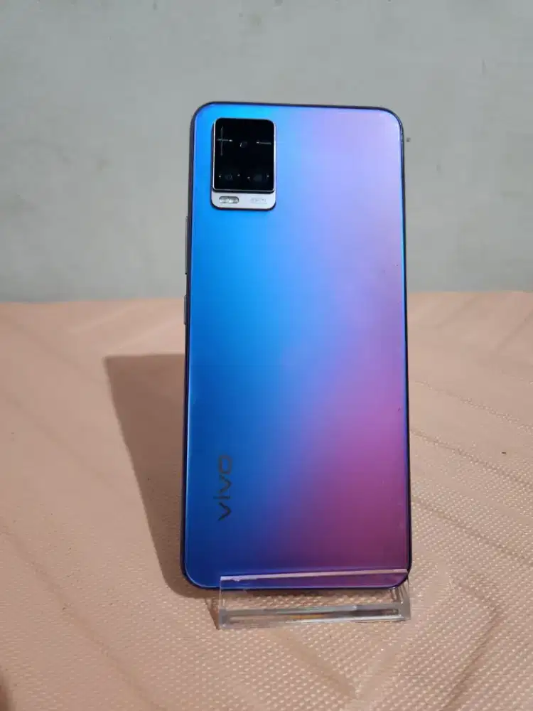 Vivo v20 ram 6/128