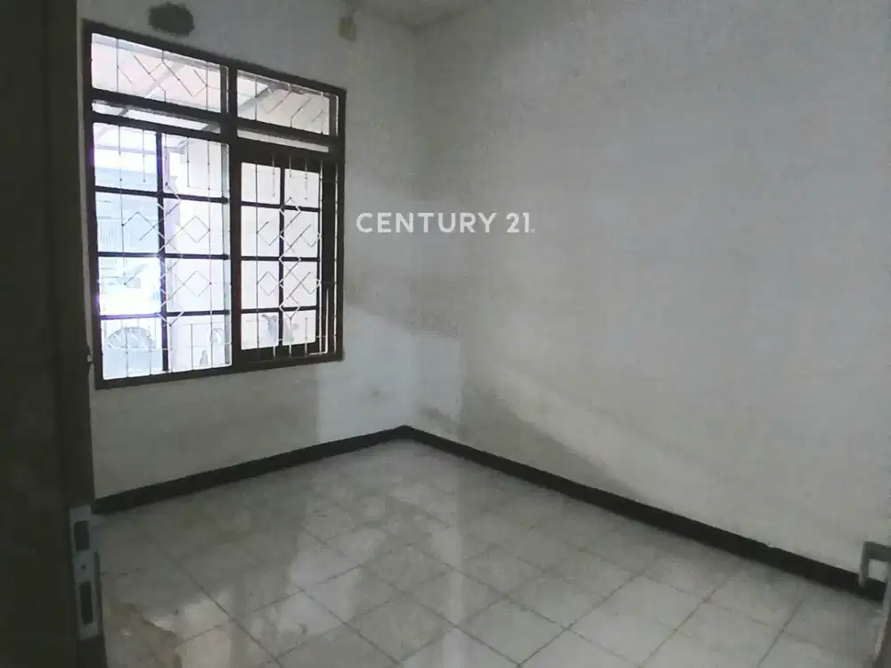 Rumah Nyaman Siap Pakai Strategis Di Taman Kopo Indah 2 Bandung