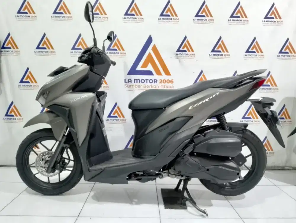 CASH/KREDIT VARIO 125 ISS 2020 PAJAK PANJANG (SPAYLATER/KREDIVO/CC 0%)