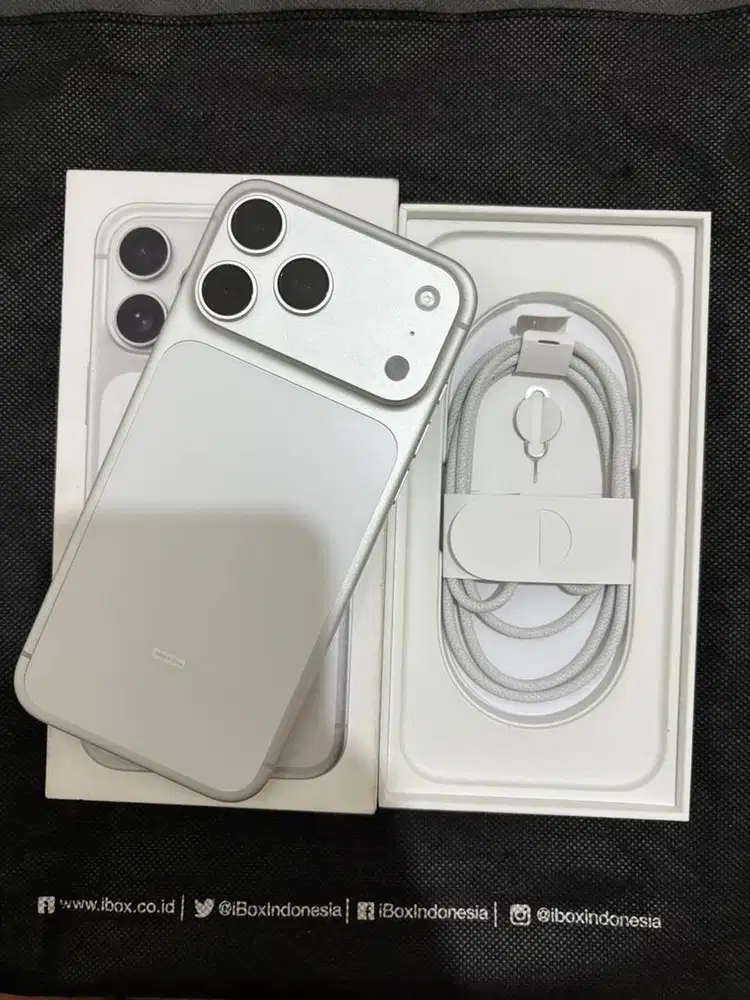 Iphone 17promax 256gb silver ibox