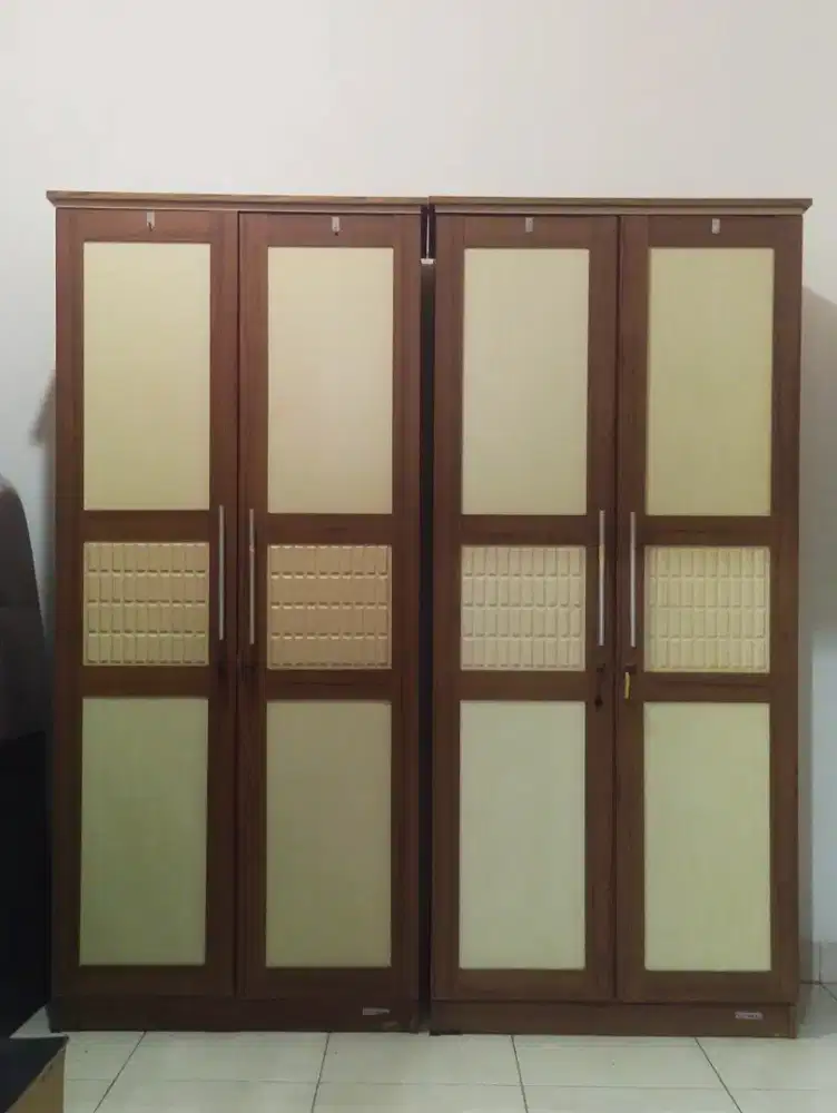 Lemari Pakaian 2 pintu Kayu Partikel - Coklat