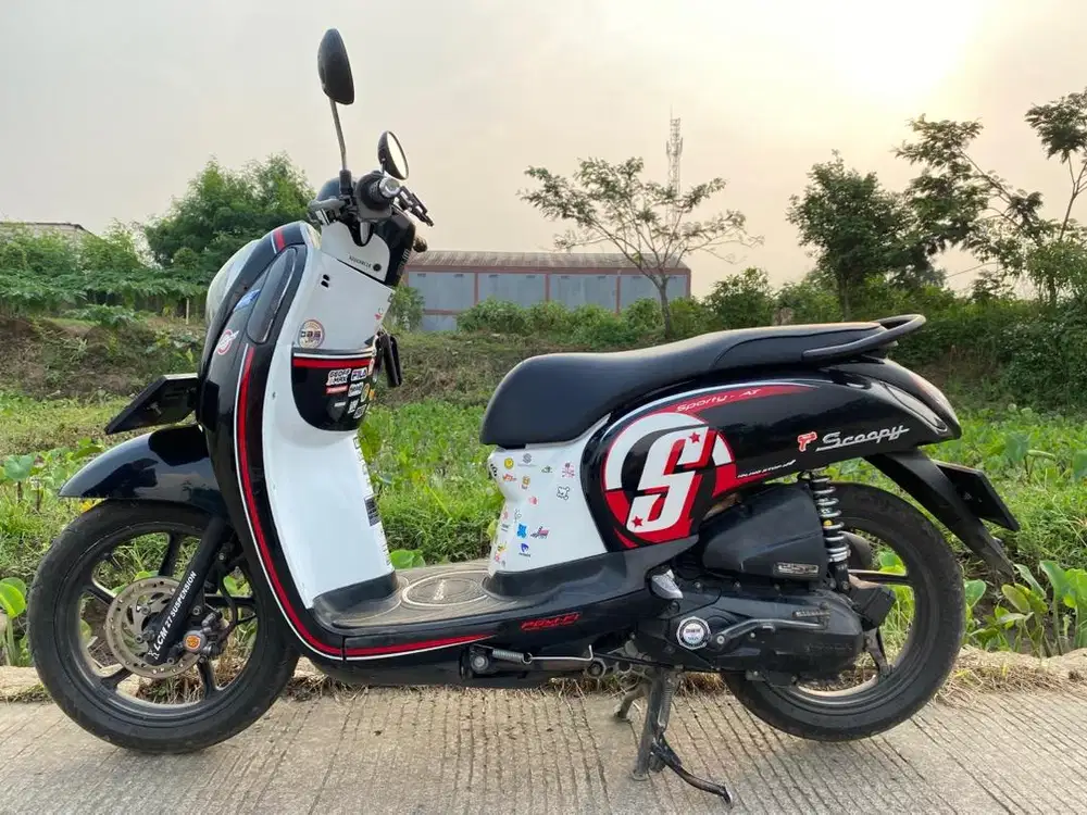 HONDA SCOOPY 2015