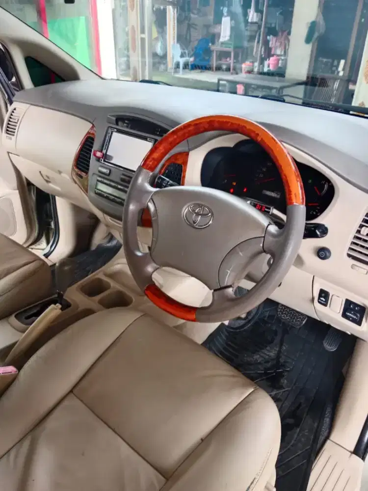 Inova 2008 v diesel matic