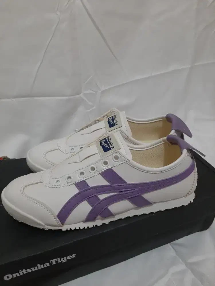 Sepatu onitsuka mexico 66 slip on