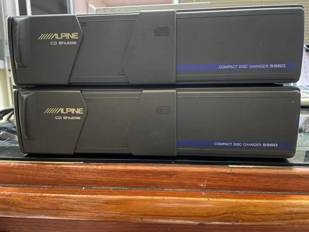 CD changer alpine 5960
