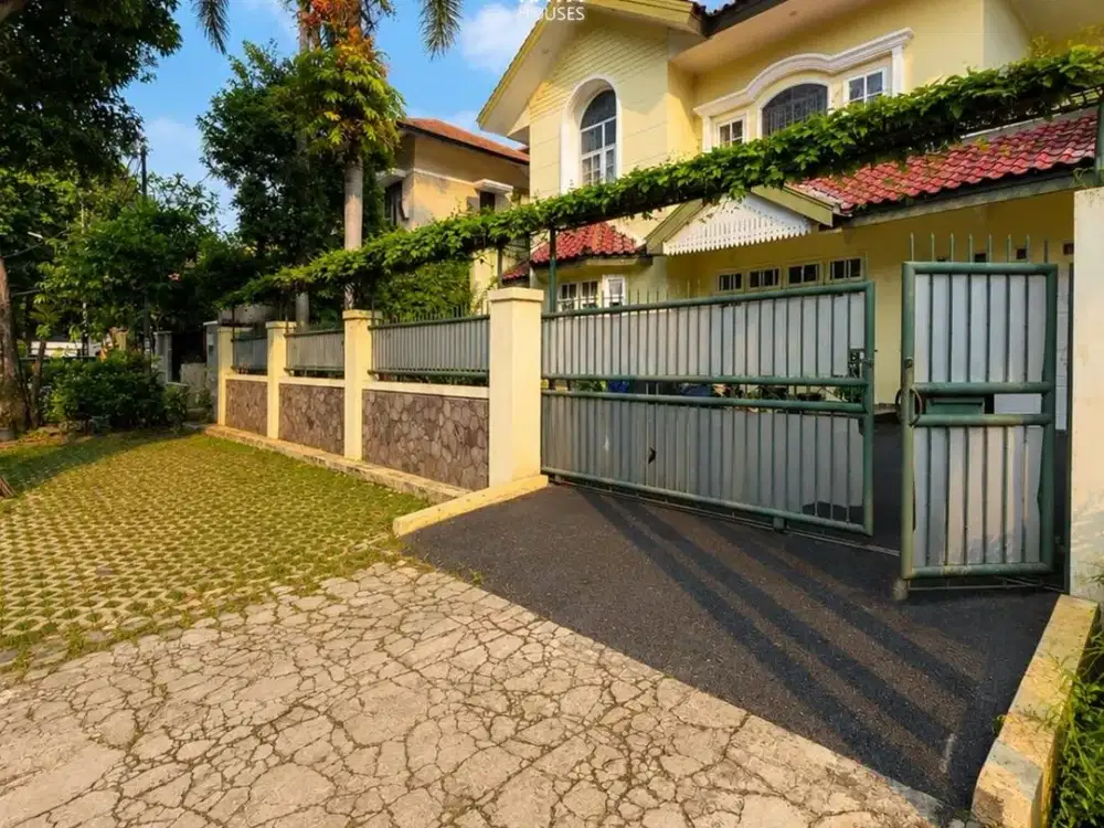 Senopati Kebayoran Baru 366m² Rumah 2 Lantai 4KT 3KM, 22.5M Nego