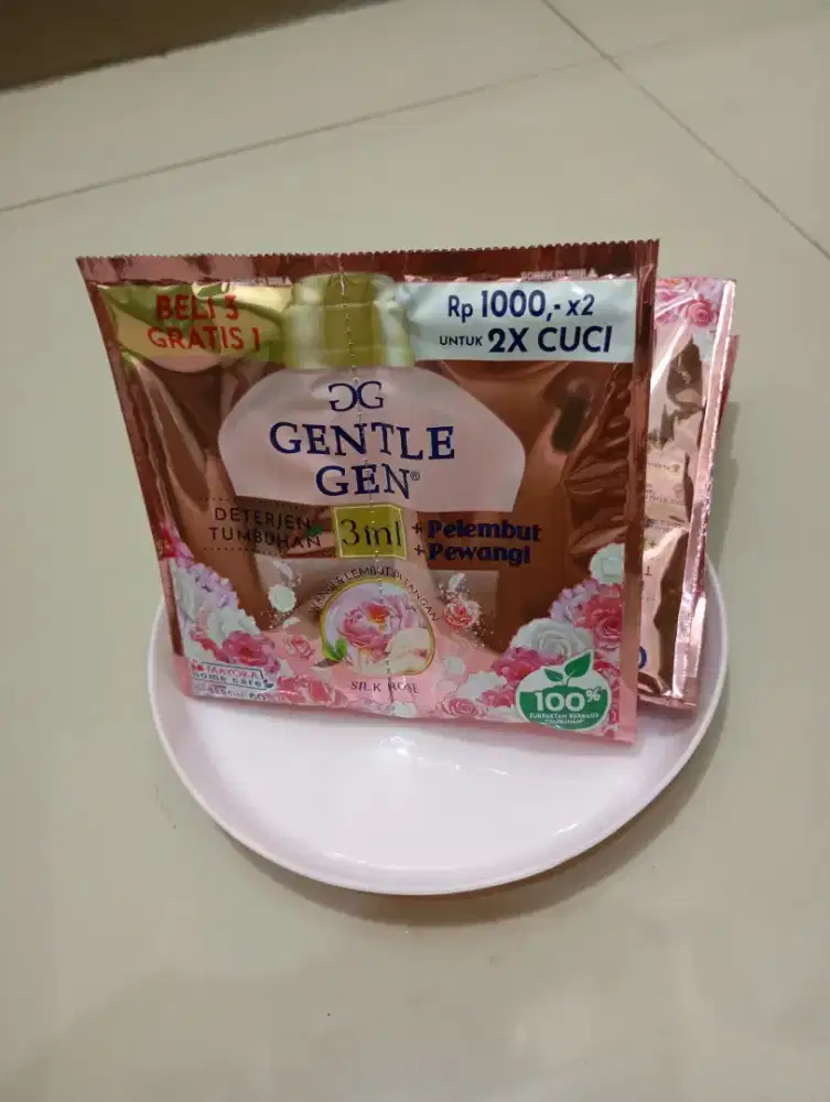 Gentle Gen Detergent Cair Renceng