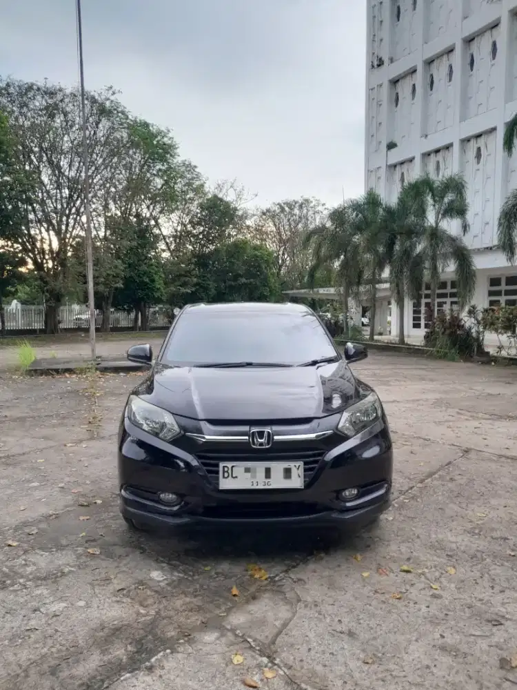 D jual honda hrv e cvt 2018