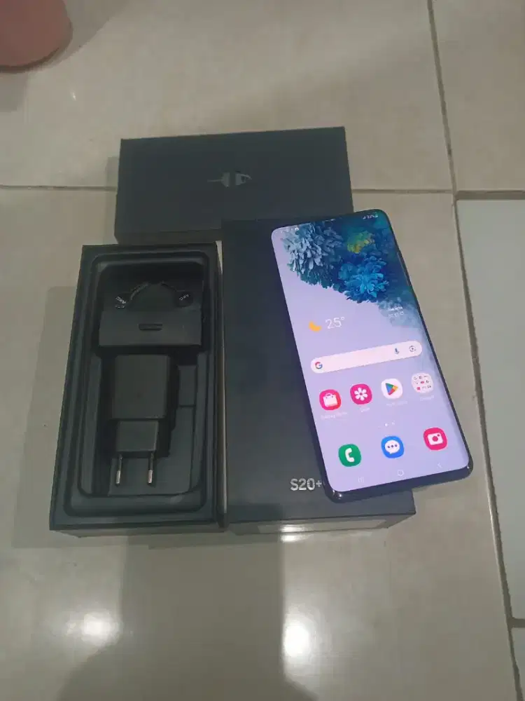 Samsung S20+ 8/128 Sein fullset mlussss mominusss josss