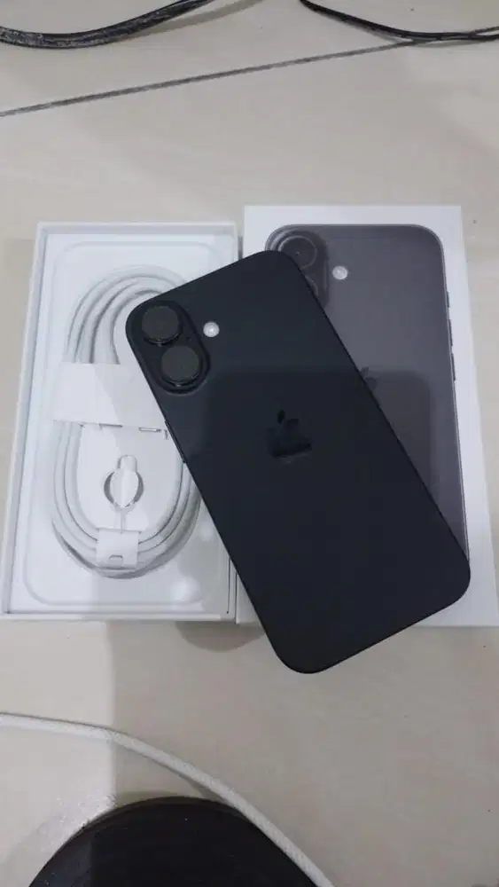 iPhone 16 128GB