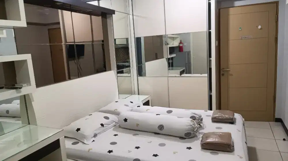 Apartemen Educity 1 BR furnished dekat sekolah Gloria, ITS, mall PCM