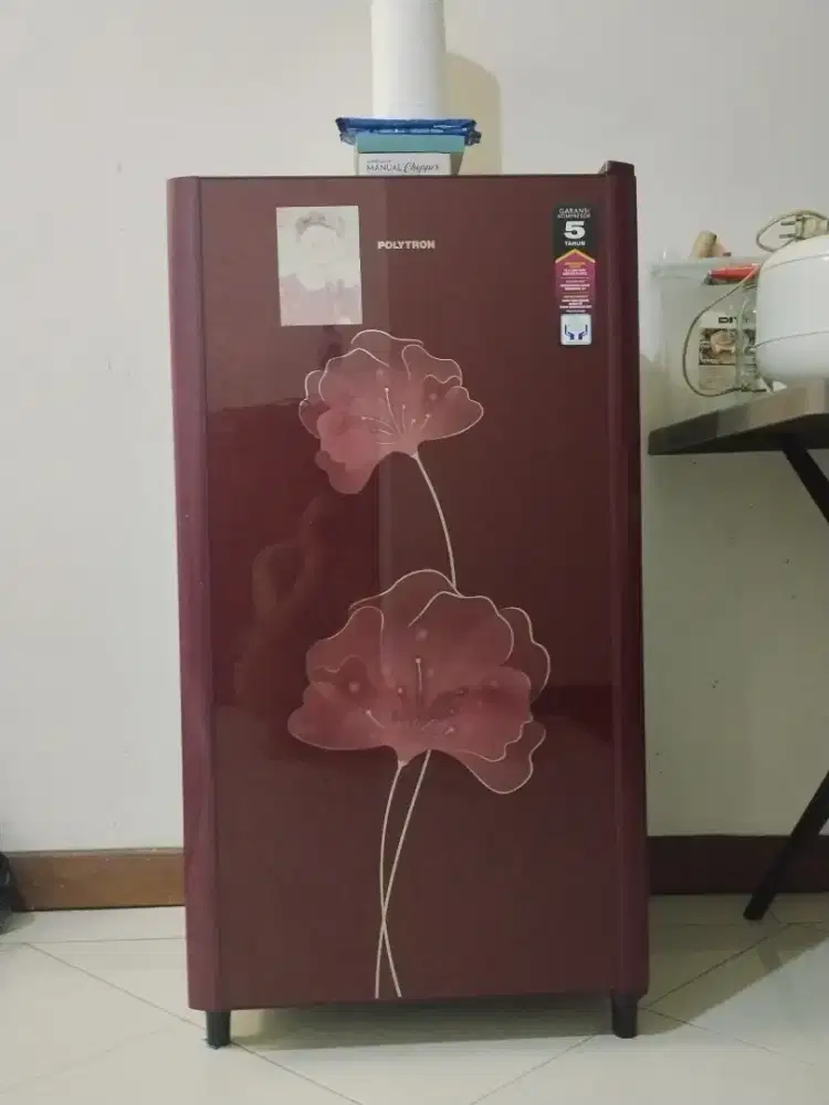 DIJUAL KULKAS MERK POLYTRON