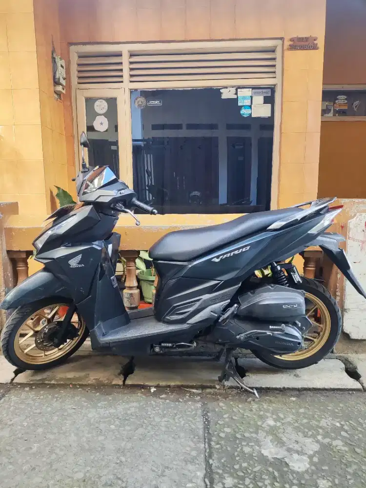 Honda Vario 150 CC komplit tangan pertama dari Baru.