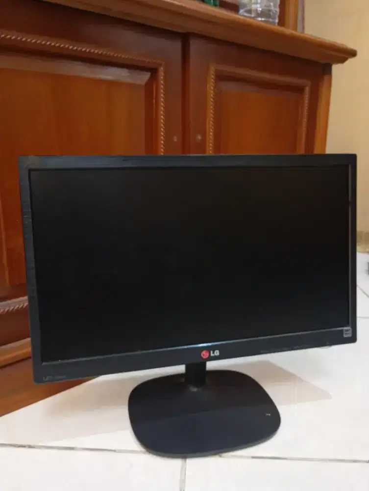 Monitor LG LED 20inc Wide