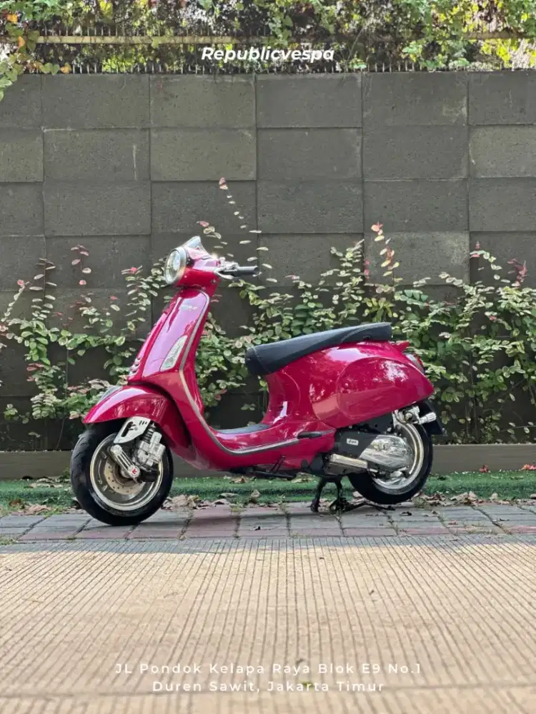 VESPA PRIMAVERA 150 IGET ABS LED THN 2019 PERFECT CONDITION
