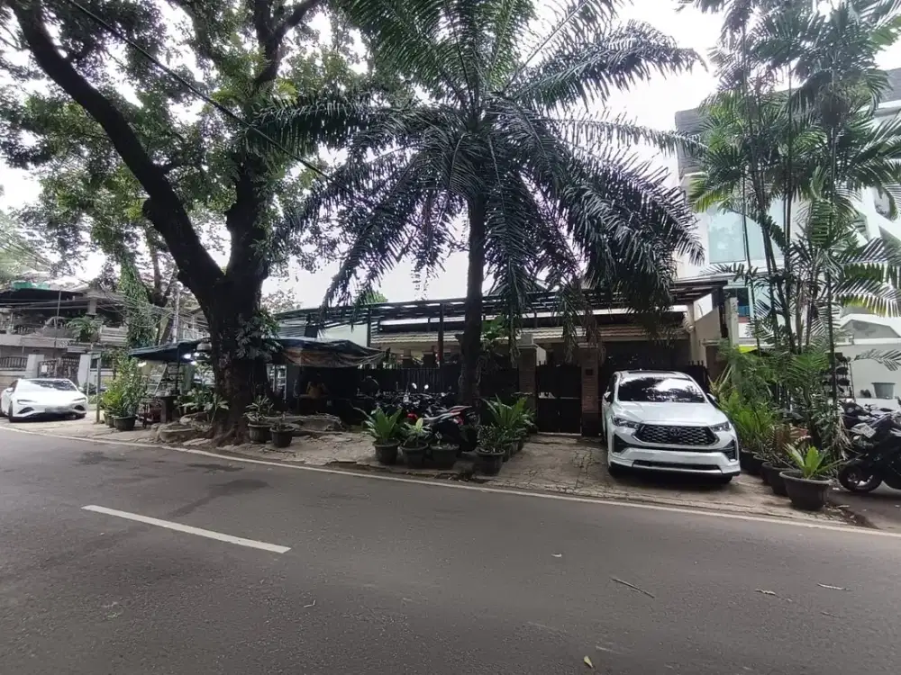 Rumah Hoek 1Lt di Kebayoran Baru, Hanya 5 Menit Ke Tol Kuningan