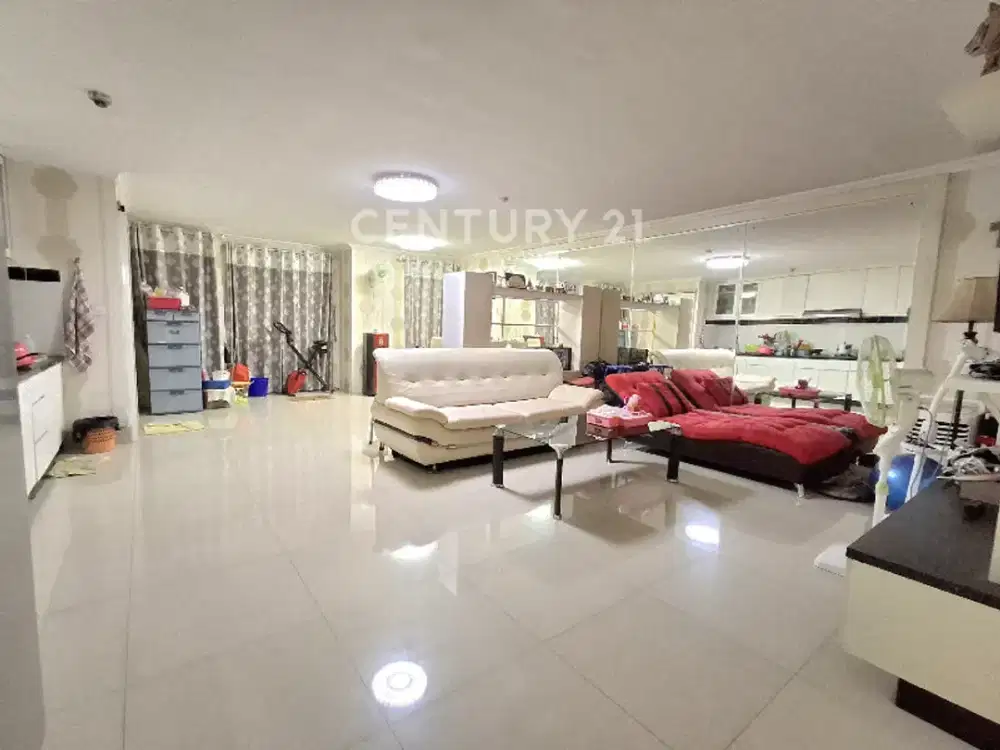 Apartemen Hook Unit Kelapa Gading  Full Furnish View City