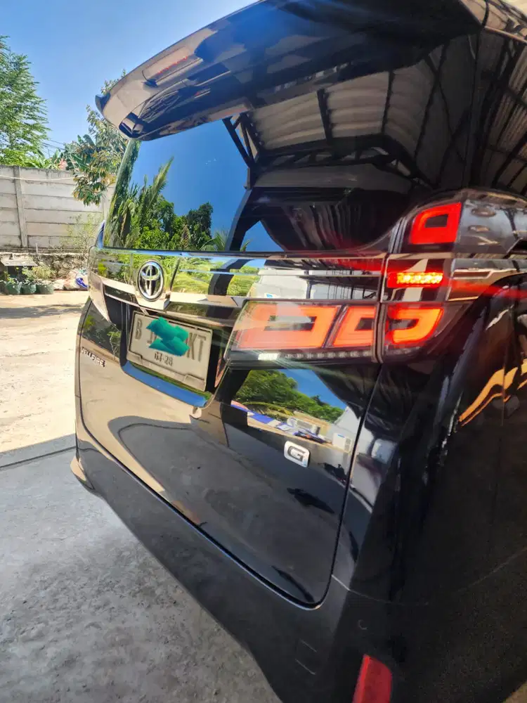 Toyota Vellfire 2023 Bensin