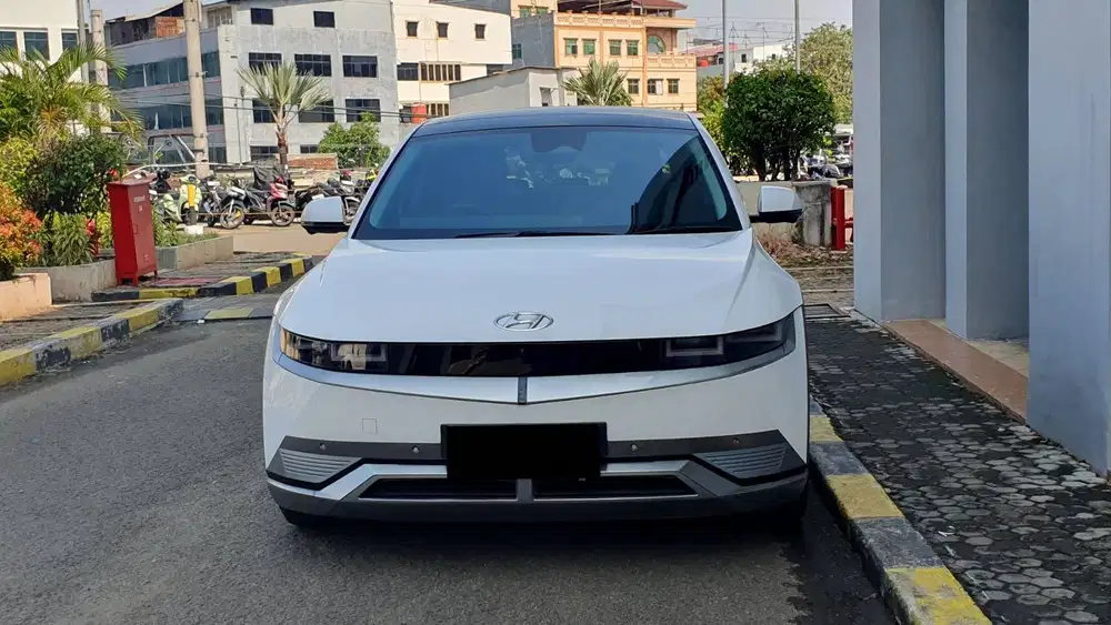 Hyundai Ioniq 5 Long Range Signature EV AT Putih 2023 Like New Garansi