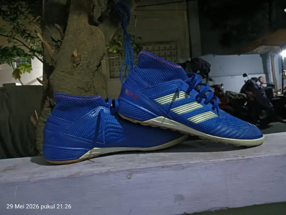 Dijual sepatu futsal fredator tanpa kardus