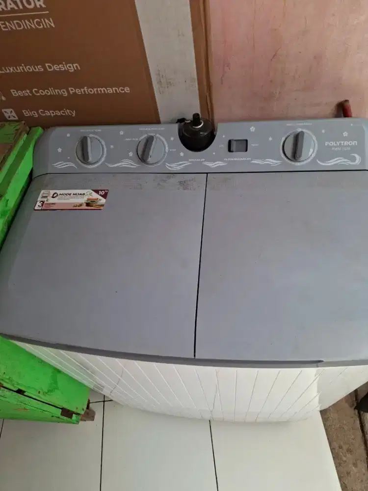 Mesin cuci 2 tabung 10kg polytron