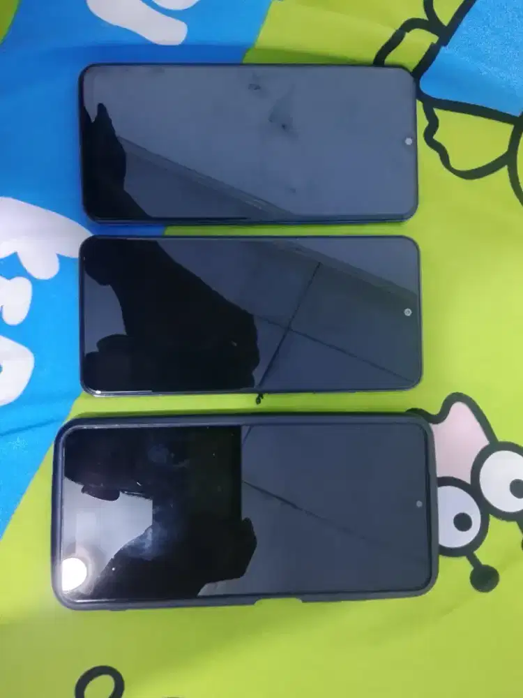 Hp Samsung 2 dan Poco 1