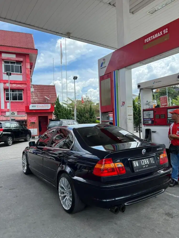 Dijual Cepat BMW E46 2003 Mauritius Blue