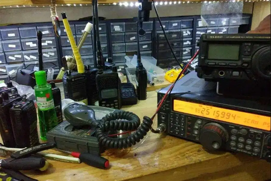 Servis Service HT RIG SSB Radio kapal Marine HF SSB All Band ICOM USB