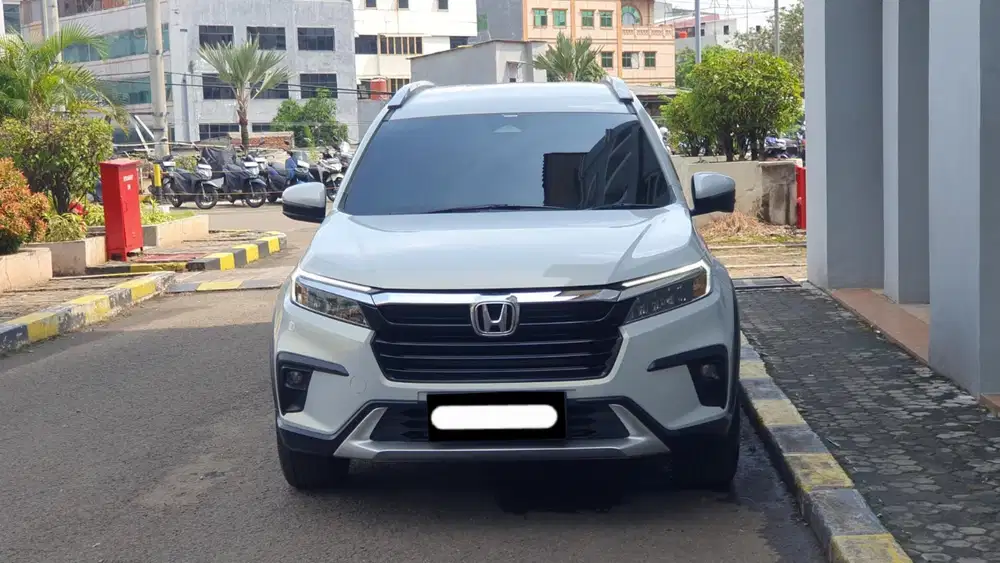 Km 11rb honda brv prestige sensing matic 2023 putih