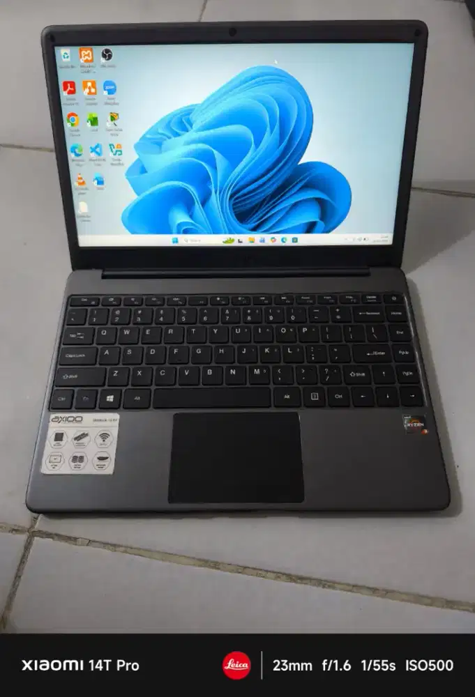Axioo slimbook 14 AMD Ryzen 3200 ram 8gb DDR4 SSD 256gb normal