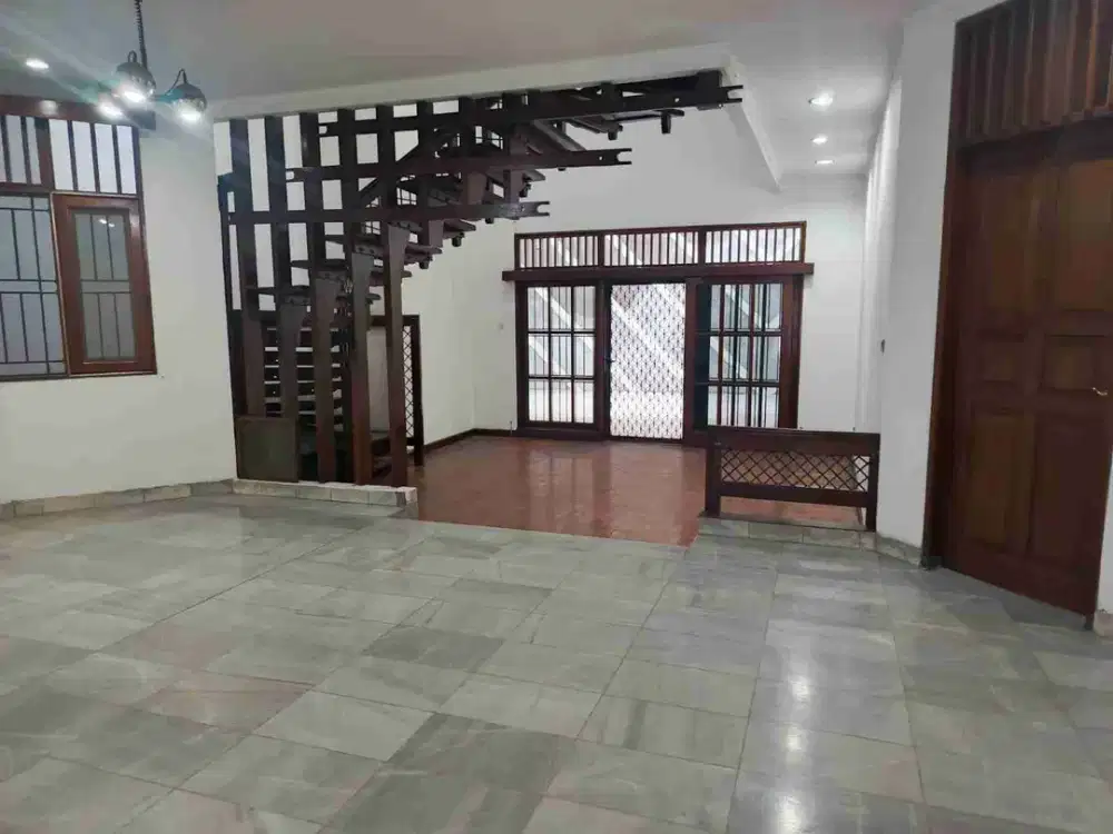 DISEWAKAN RUMAH PURI JAKARTA BARAT
