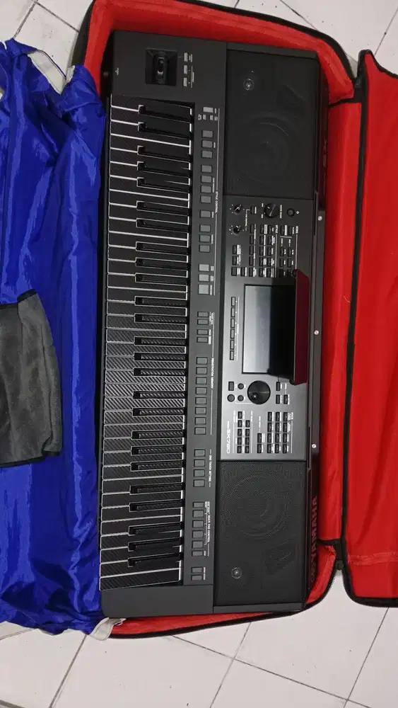 Yamaha PSR SX720