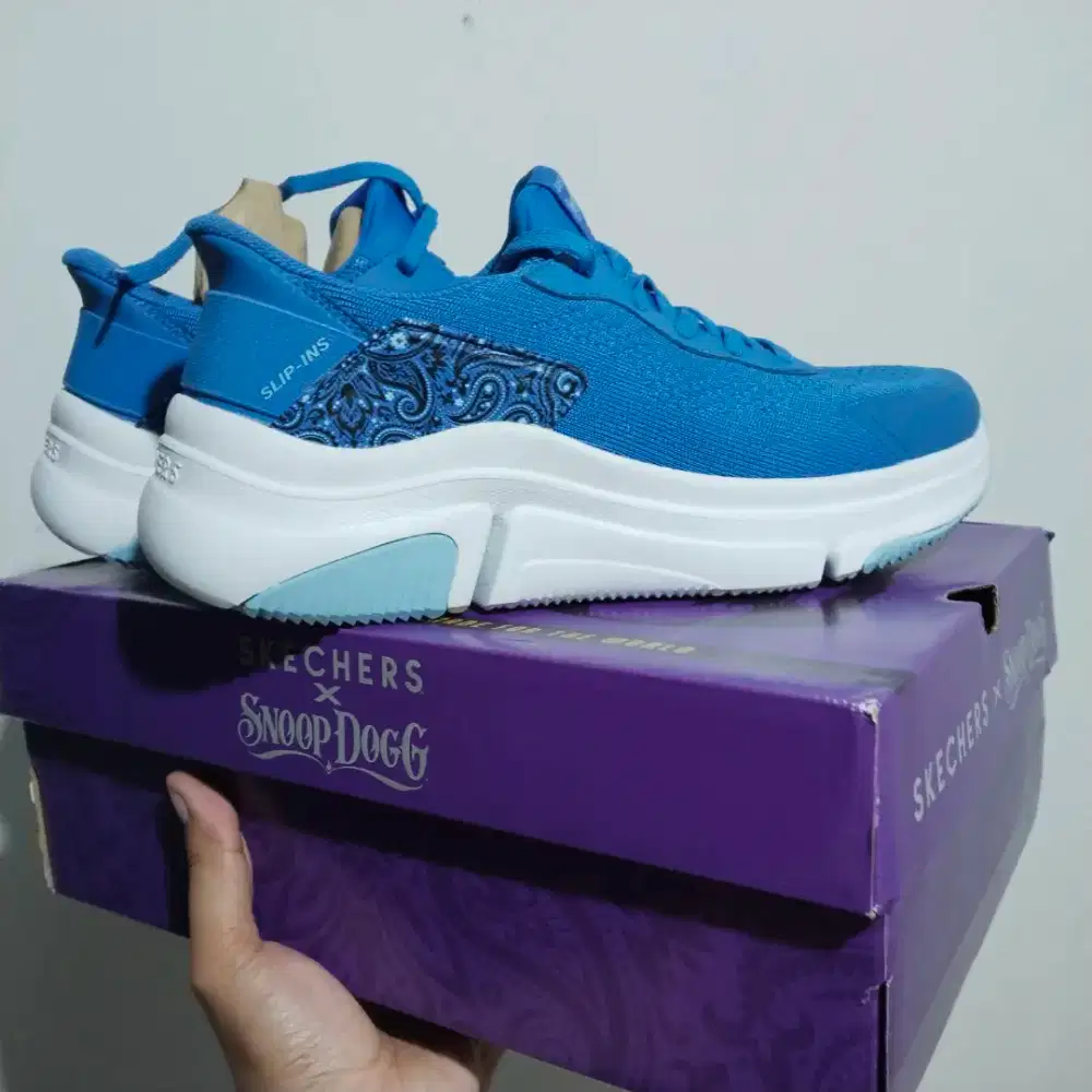 Sepatu skechers x snoop dog