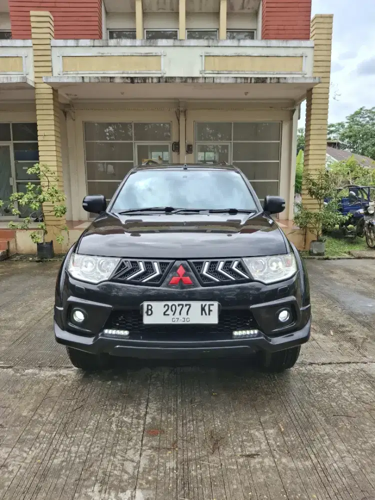 PAJERO DAKAR LIMITED 4X2 AT 2013