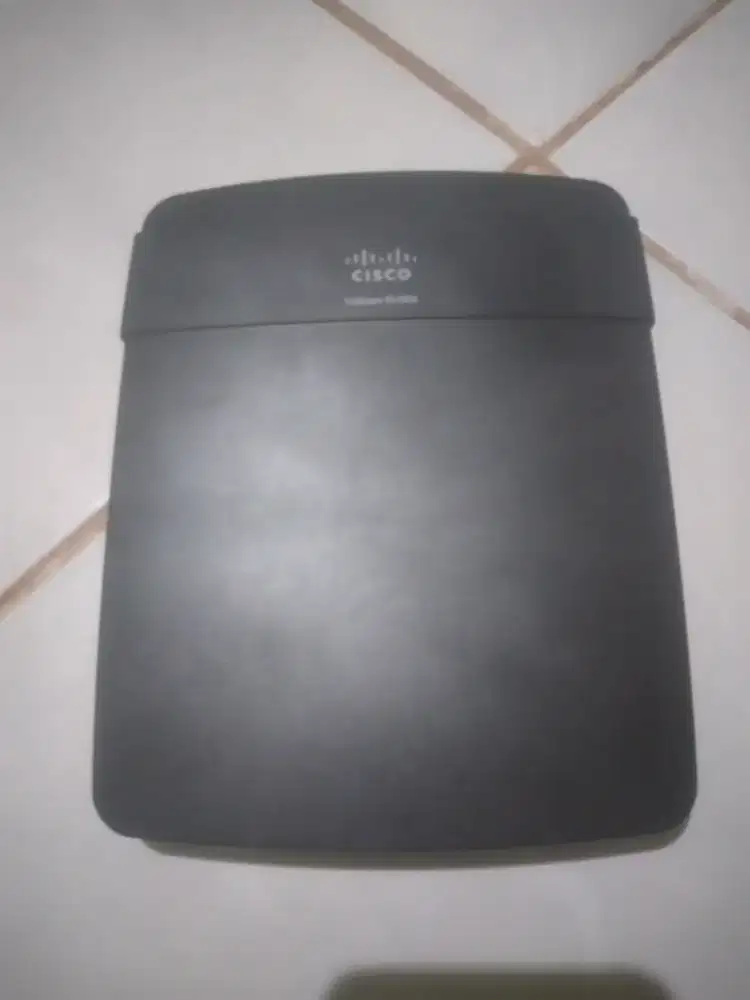 Jual cepet aja gan. Router Cisco Linksys E1200