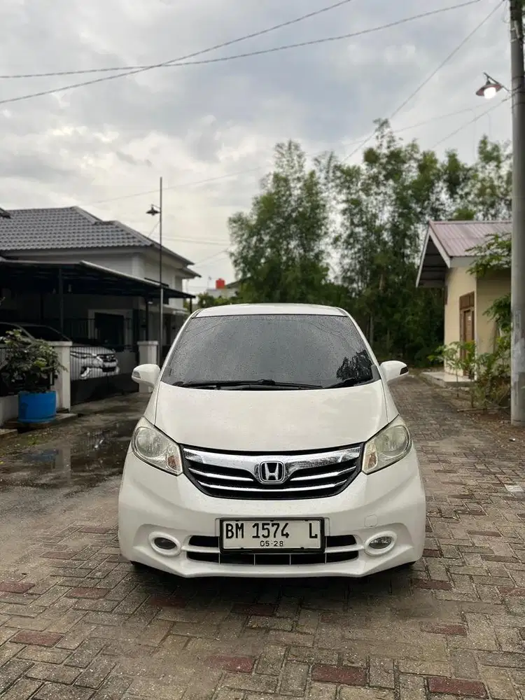 Honda Freed PSD 2012