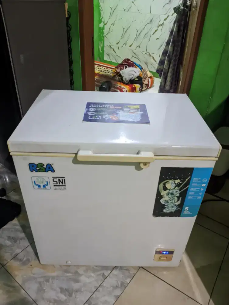 dijual frezzer box rsa
