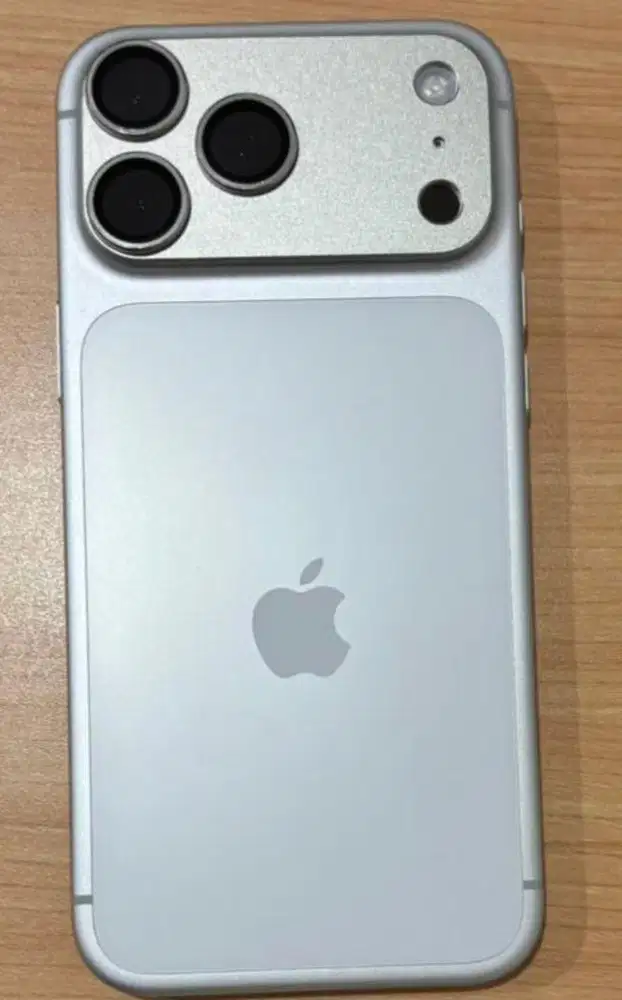 Iphone 17 pro max 256gb silver